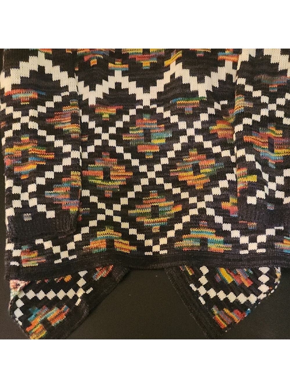 Intro Multicolor Southwestern Geometric Print Loose Women's Cardigan - Picture 9 of 11